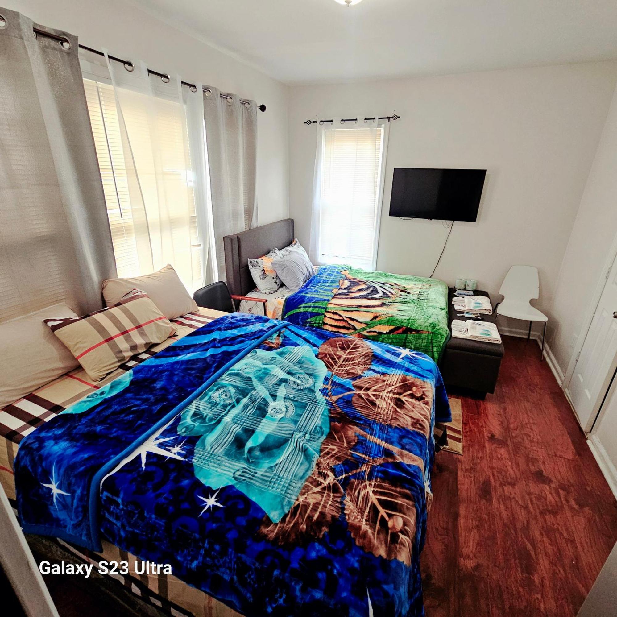 Divine Villa & Resorts Guest House - 283 Lehigh Ave Newark Extérieur photo