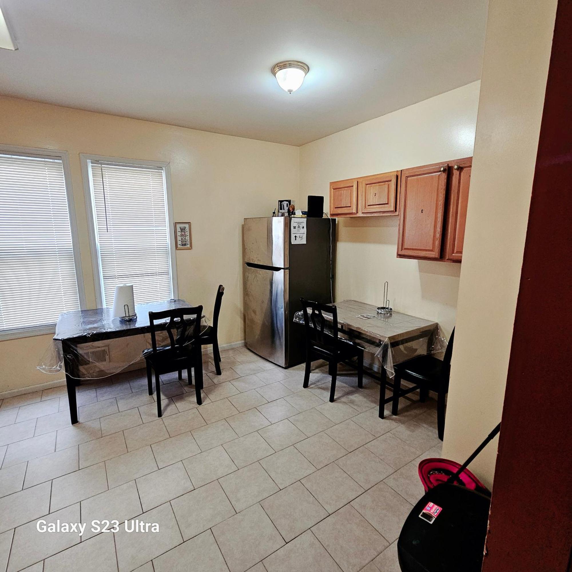 Divine Villa & Resorts Guest House - 283 Lehigh Ave Newark Extérieur photo