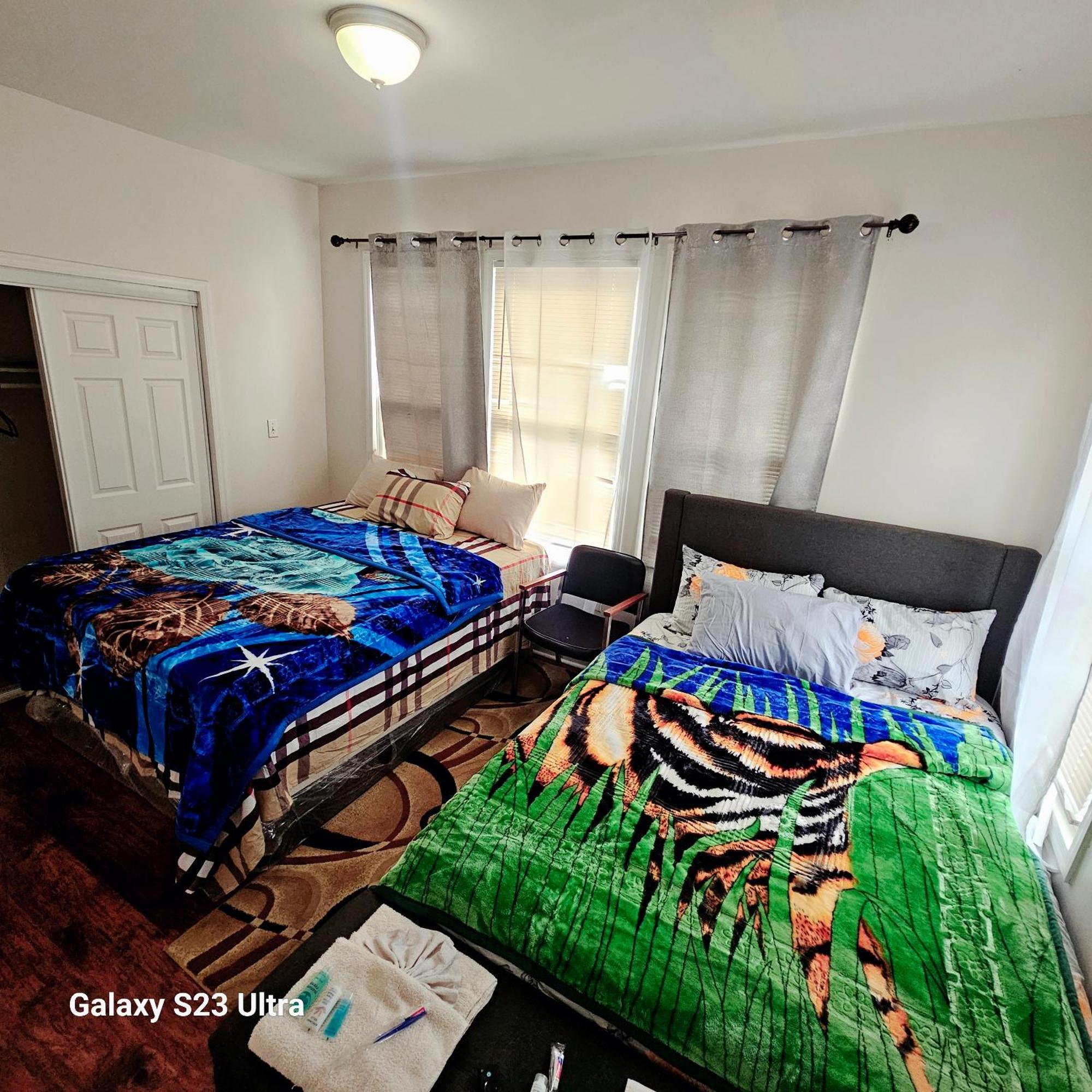 Divine Villa & Resorts Guest House - 283 Lehigh Ave Newark Extérieur photo